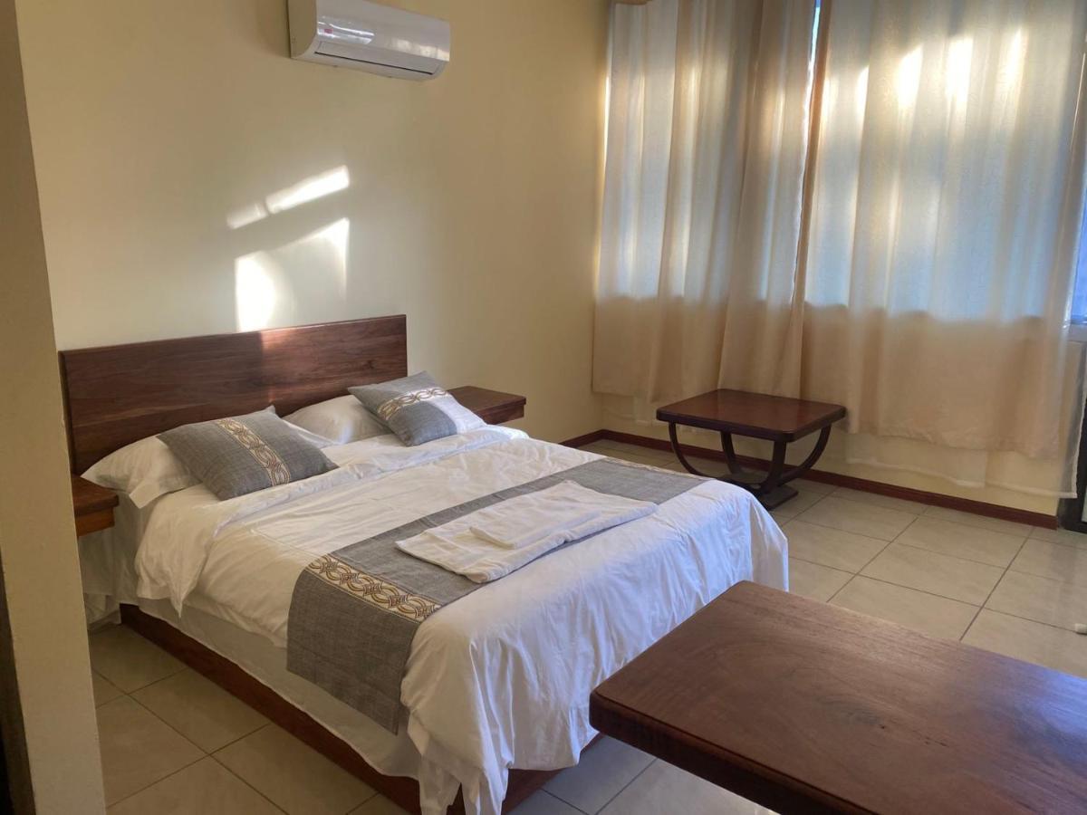 Villa Garita Inn ภายนอก รูปภาพ