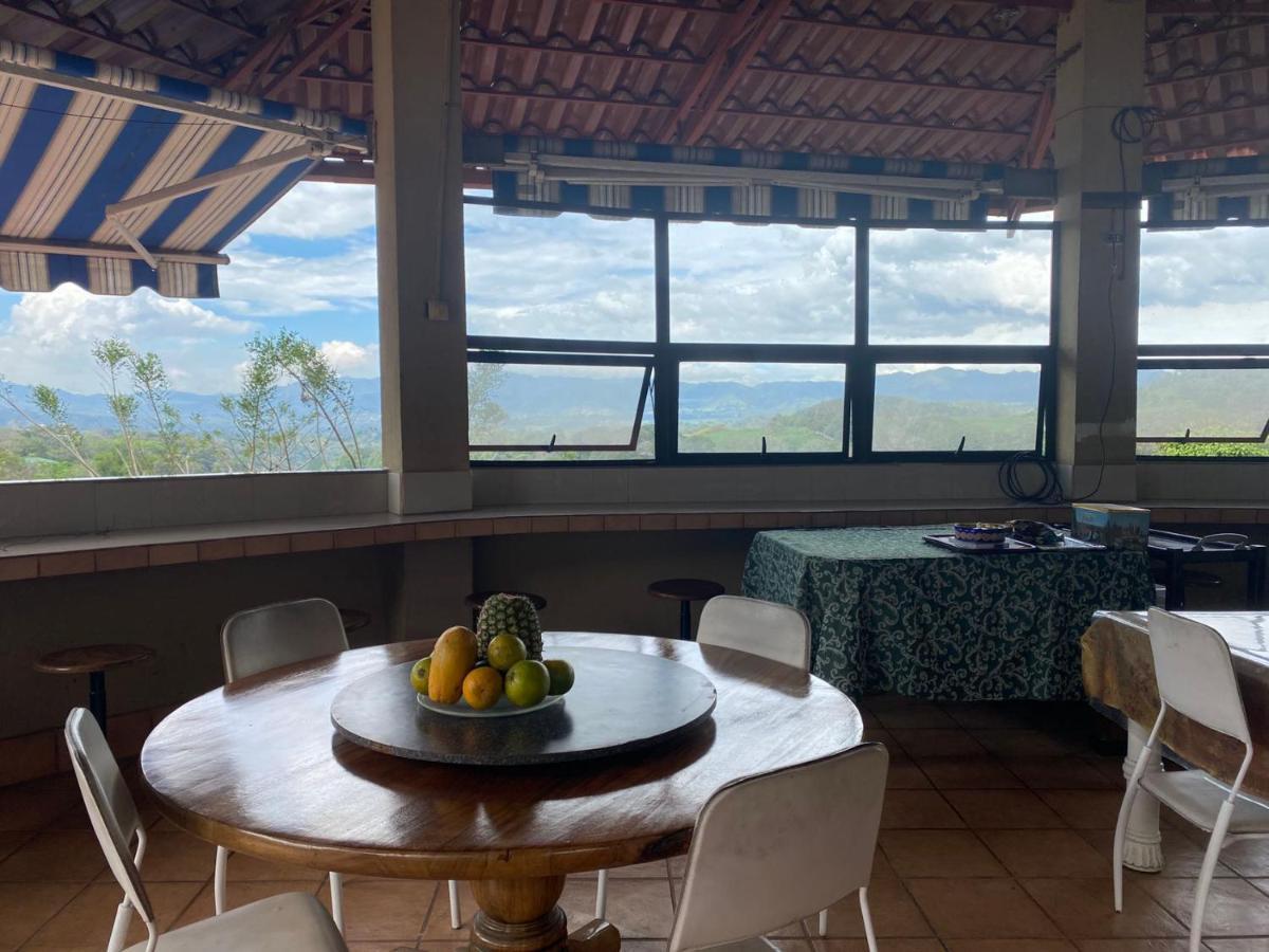 Villa Garita Inn ภายนอก รูปภาพ
