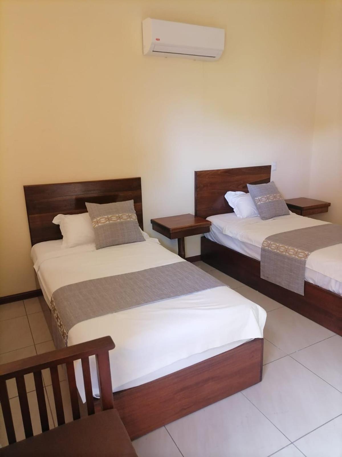 Villa Garita Inn ภายนอก รูปภาพ