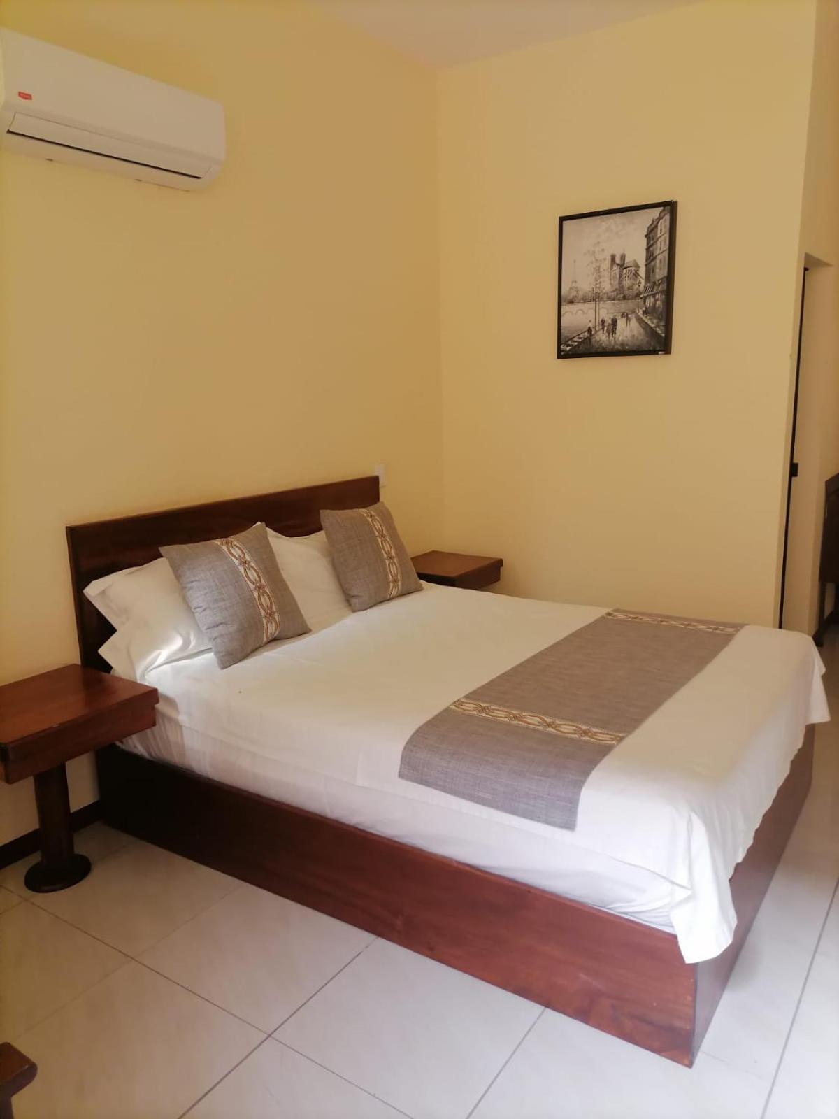 Villa Garita Inn ภายนอก รูปภาพ