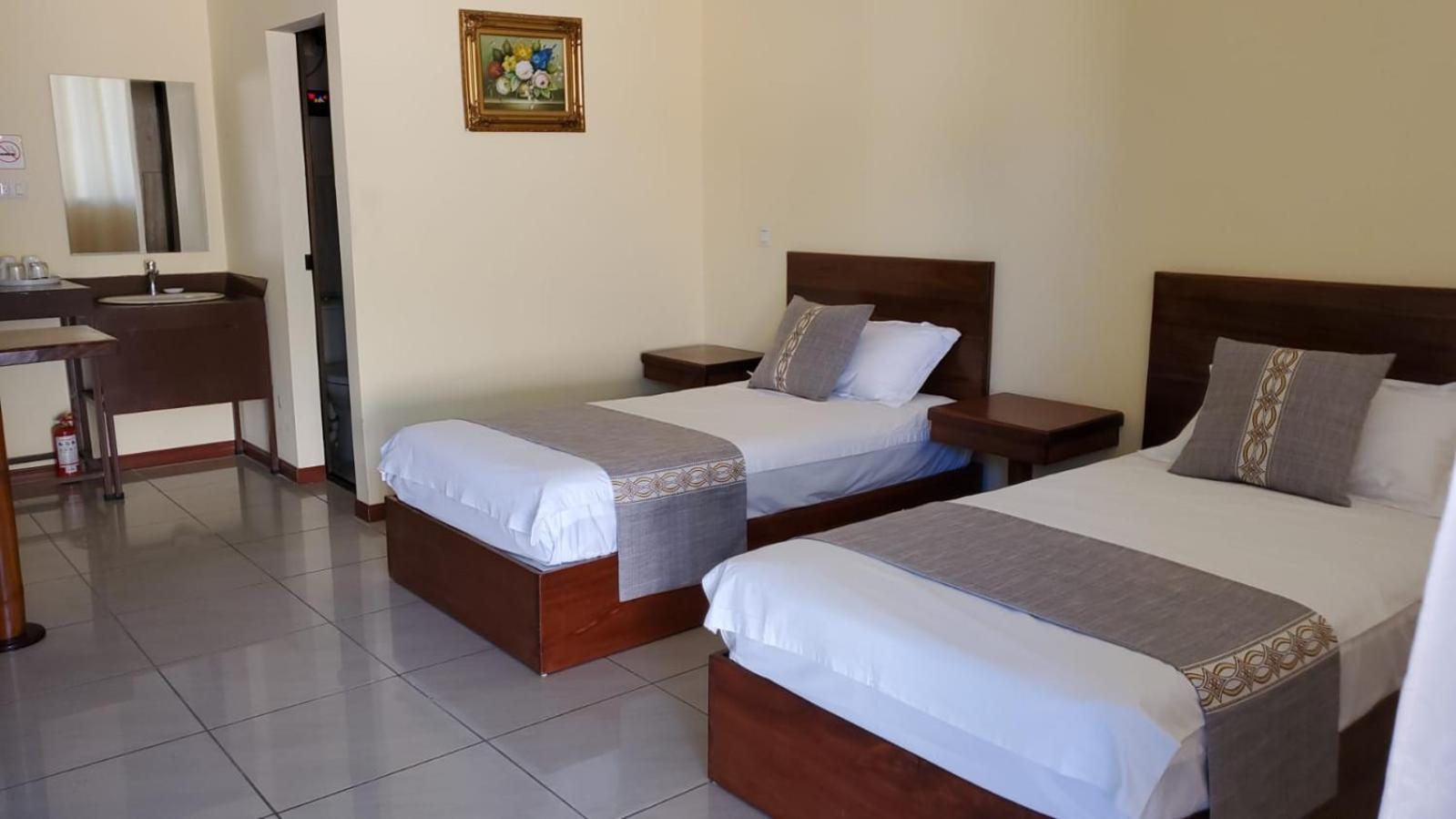 Villa Garita Inn ภายนอก รูปภาพ